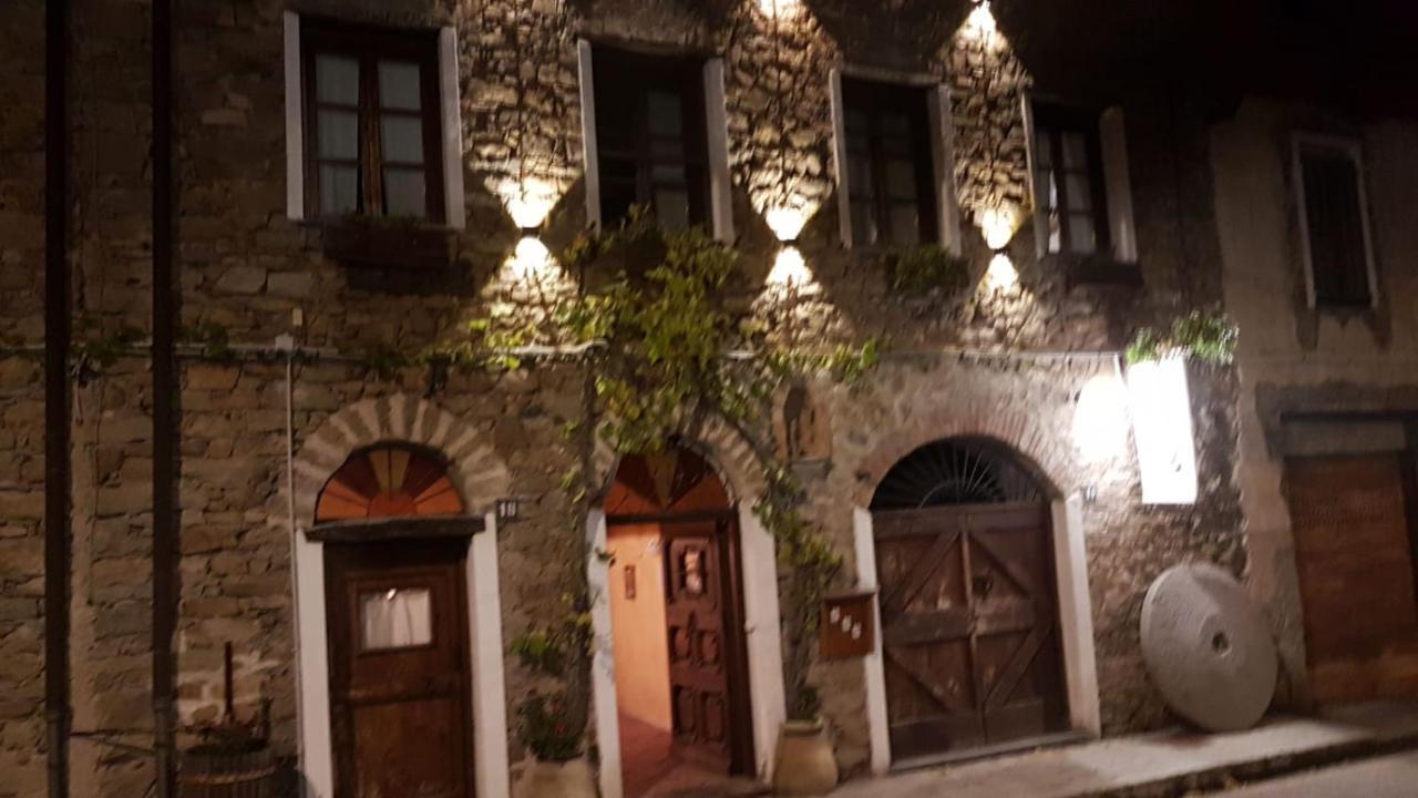 Bed and Breakfast Il Cappellaio Matto Montalto Ligure Экстерьер фото