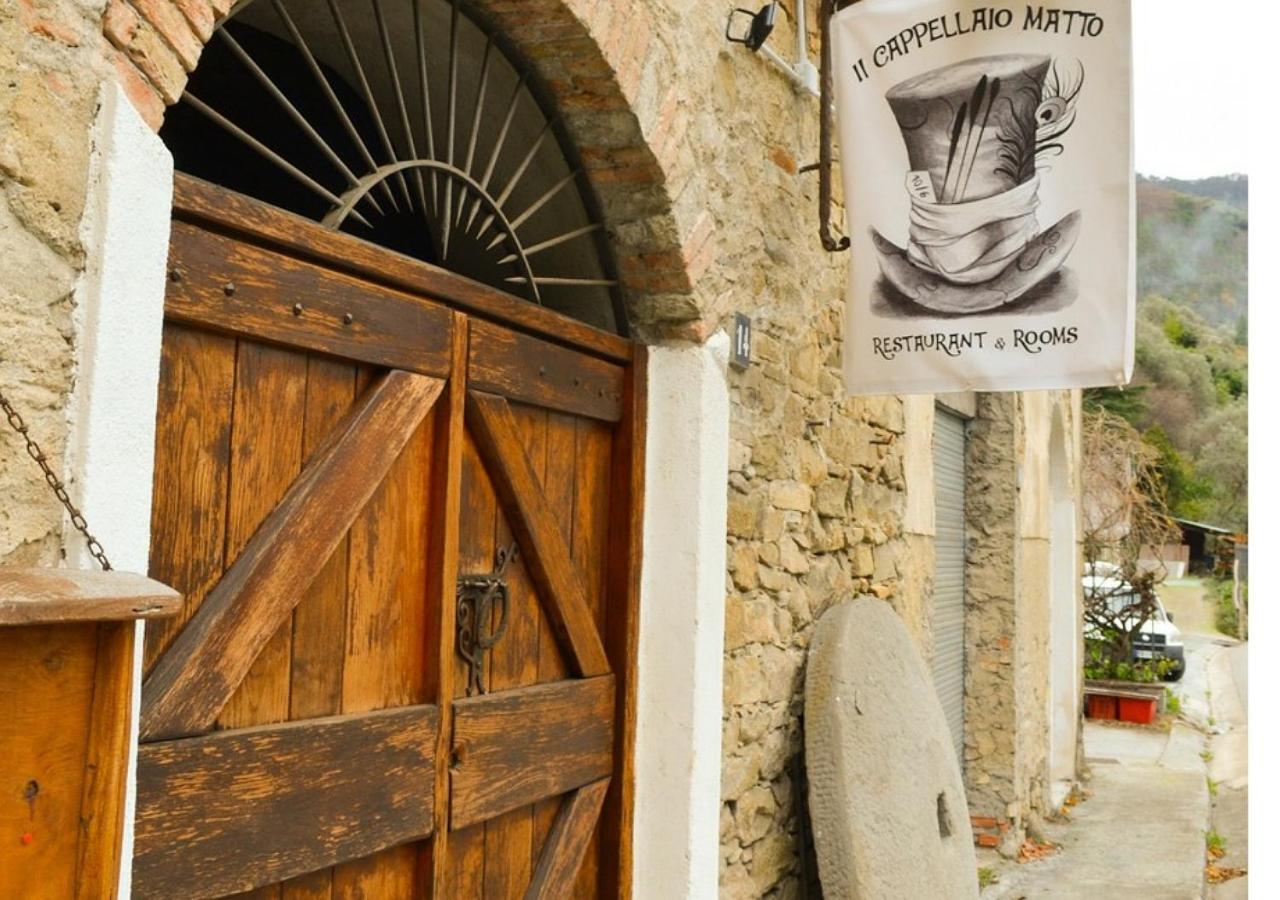Bed and Breakfast Il Cappellaio Matto Montalto Ligure Экстерьер фото