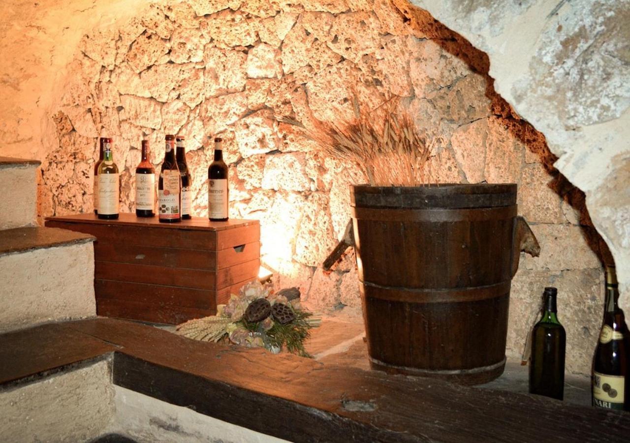 Bed and Breakfast Il Cappellaio Matto Montalto Ligure Экстерьер фото