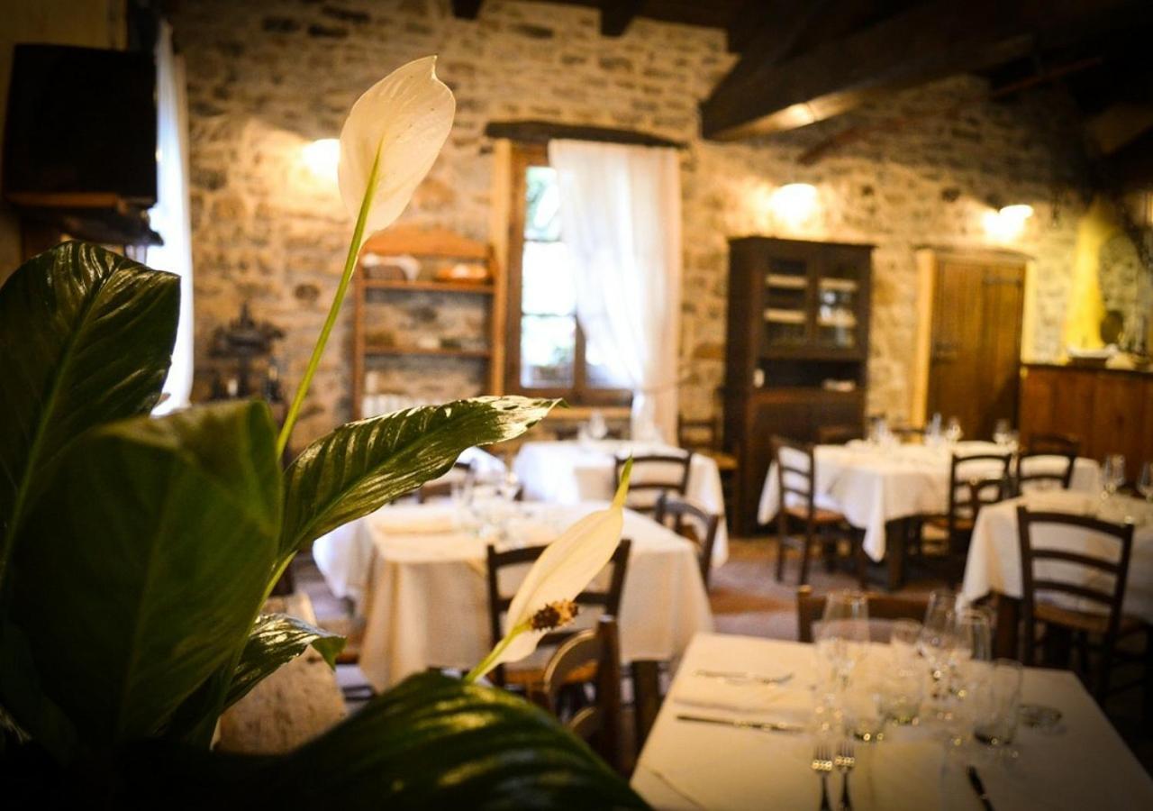 Bed and Breakfast Il Cappellaio Matto Montalto Ligure Экстерьер фото