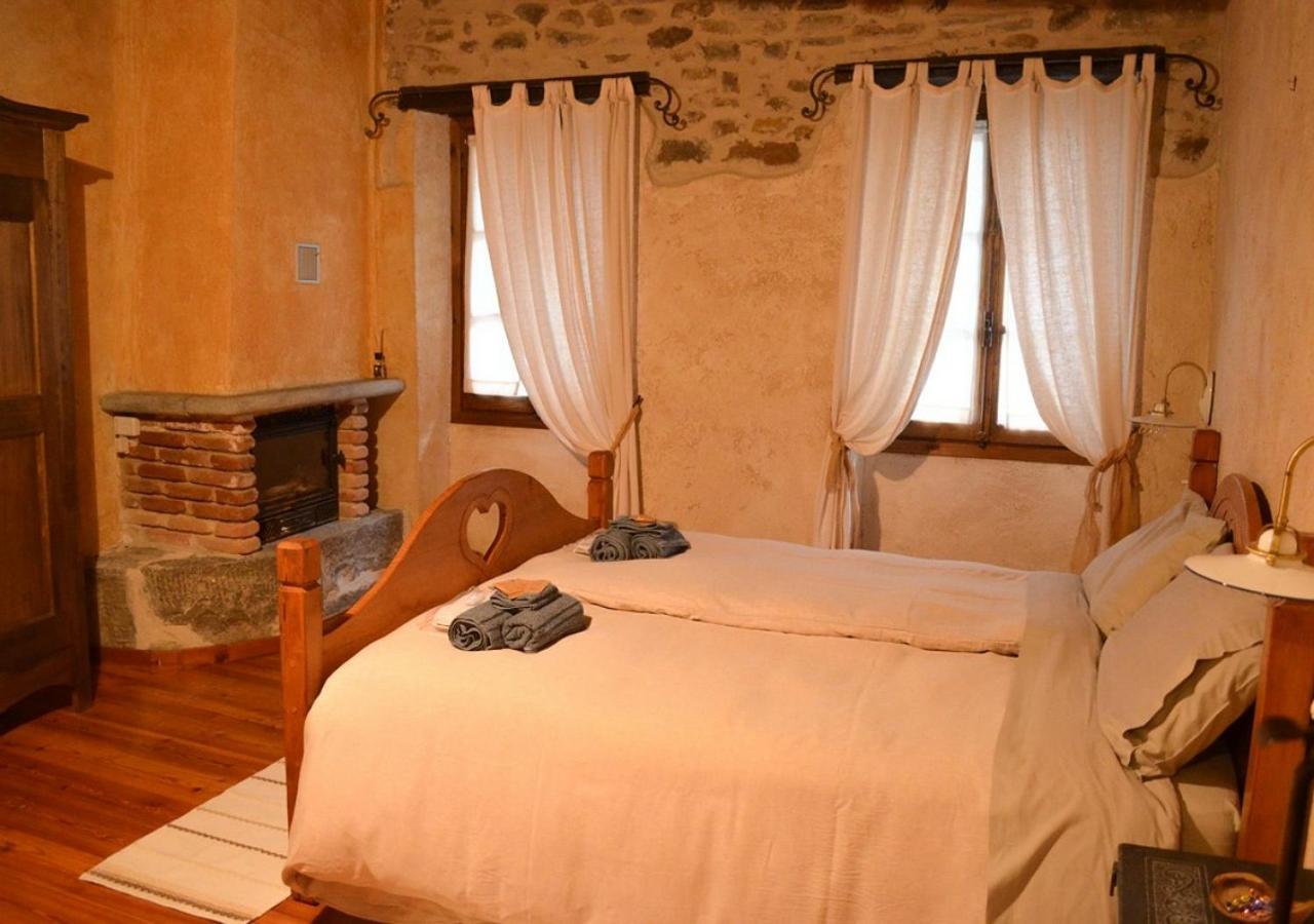 Bed and Breakfast Il Cappellaio Matto Montalto Ligure Экстерьер фото